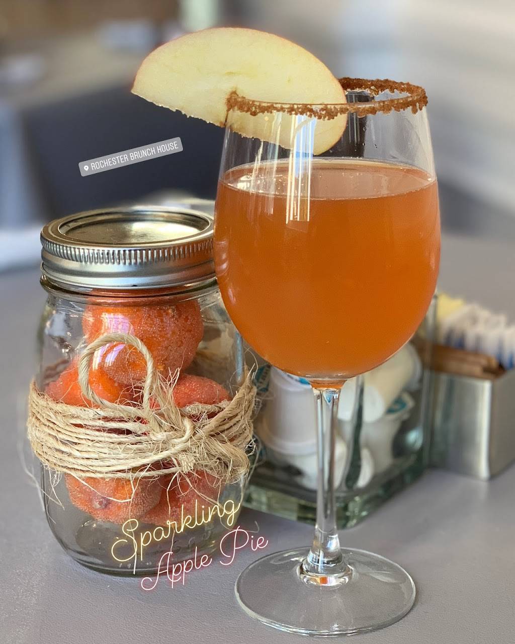 Rochester Brunch House | restaurant | 301 Walnut Blvd, Rochester, MI 48307, USA | 2486561600 OR +1 248-656-1600