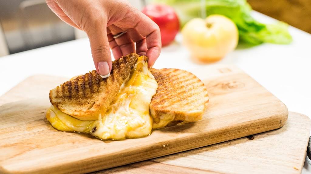 Swich Bistro | cafe | 16277 Laguna Canyon Rd b, Irvine, CA 92618, USA | 9497530227 OR +1 949-753-0227