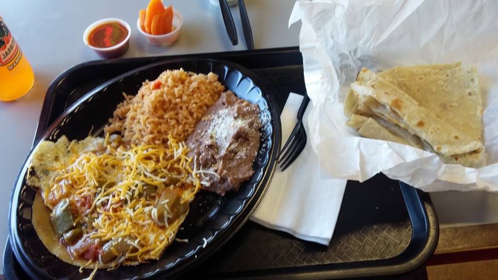 Burros & Fries Marketplace | restaurant | 255 Marketplace Ave, San Diego, CA 92113, USA | 6192648226 OR +1 619-264-8226