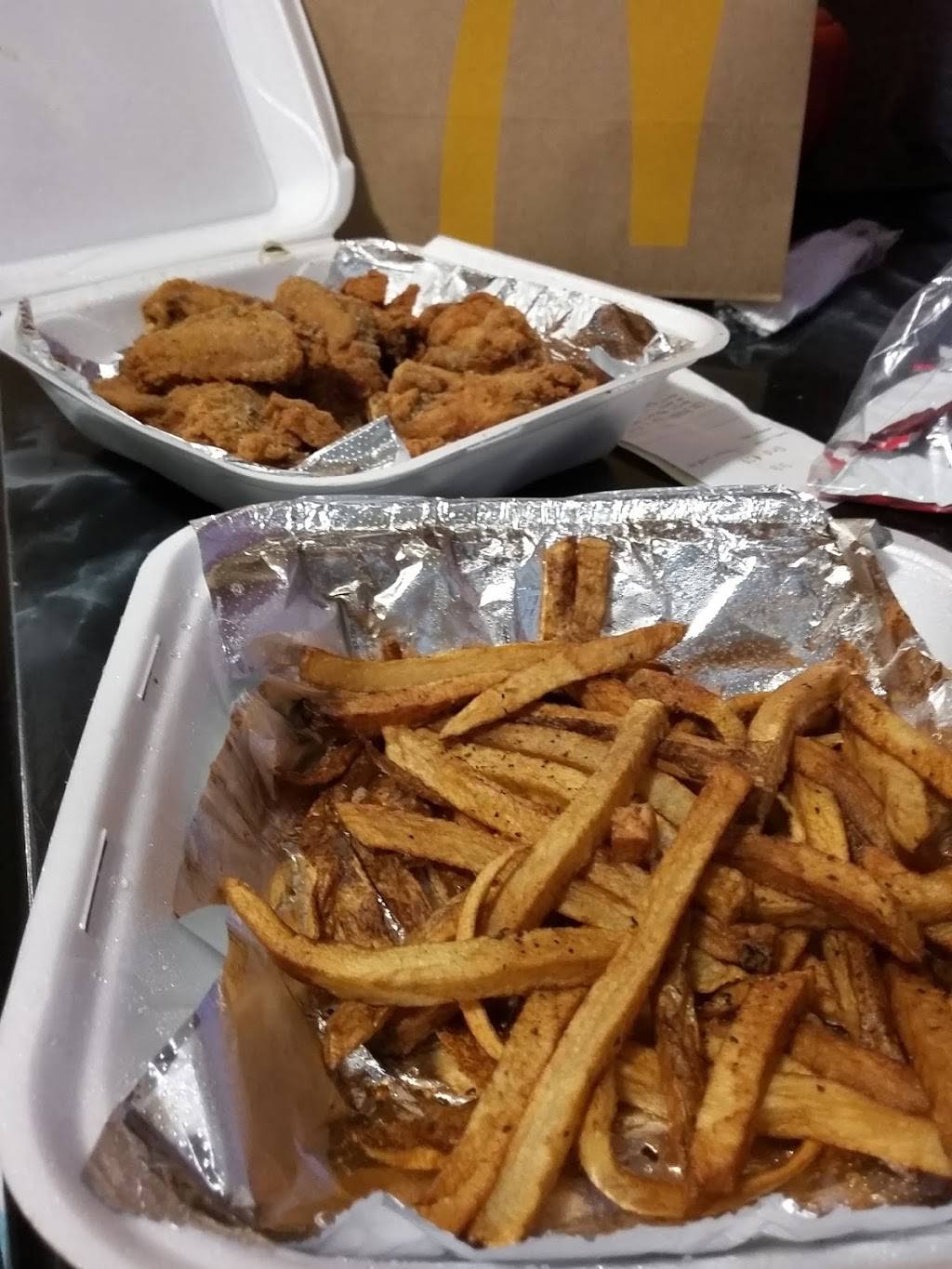 Islands Pizza | meal delivery | 235 E Davis Blvd, Tampa, FL 33606, USA | 8132545818 OR +1 813-254-5818