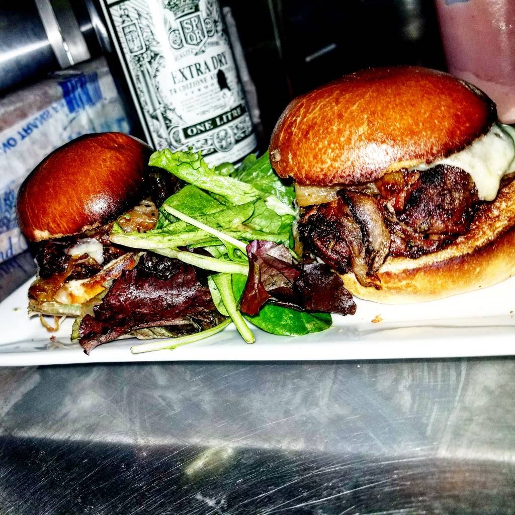 Aperitif Bistro Bayside | night club | 213-41 39th Ave, Bayside, NY 11361, USA | 7182156470 OR +1 718-215-6470