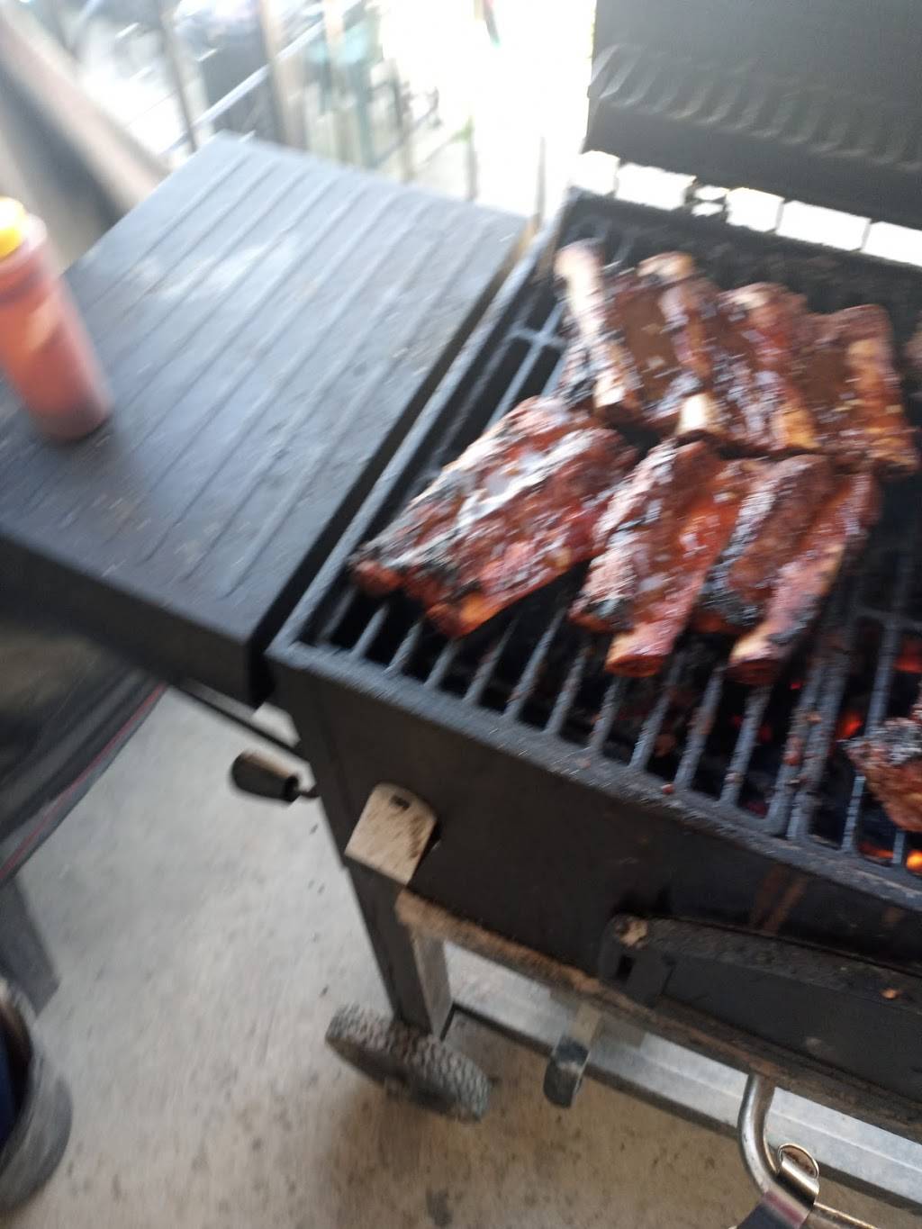 Mizzs Wings N Things | restaurant | 5212 Florence Ave, Philadelphia, PA 19143, USA | 2673489237 OR +1 267-348-9237