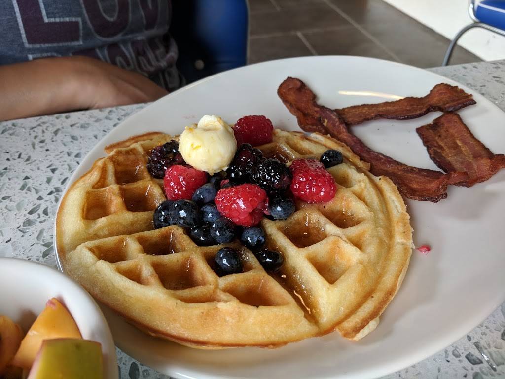 BLD Diner | restaurant | 4840 Forest Dr #26, Columbia, SC 29206, USA | 8039313595 OR +1 803-931-3595