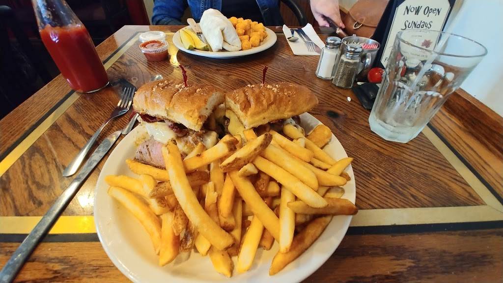 Currys | restaurant | 864 Kenmore Ave, Buffalo, NY 14216, USA | 7164470502 OR +1 716-447-0502