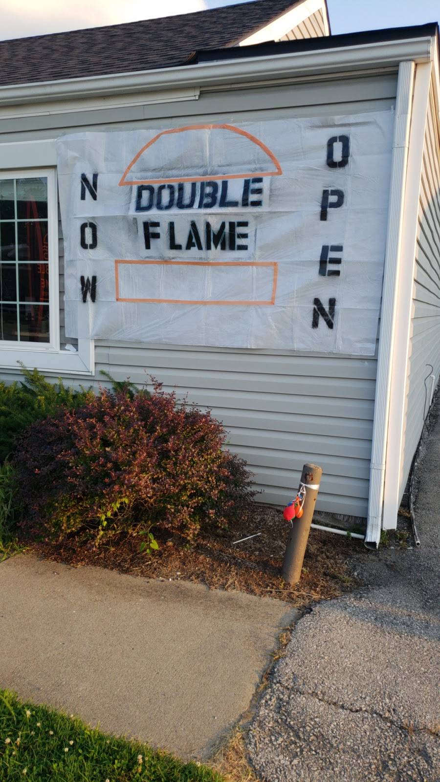 Double Flame Burgers | restaurant | 5408 Valley Station Rd, Louisville, KY 40272, USA | 5026181505 OR +1 502-618-1505