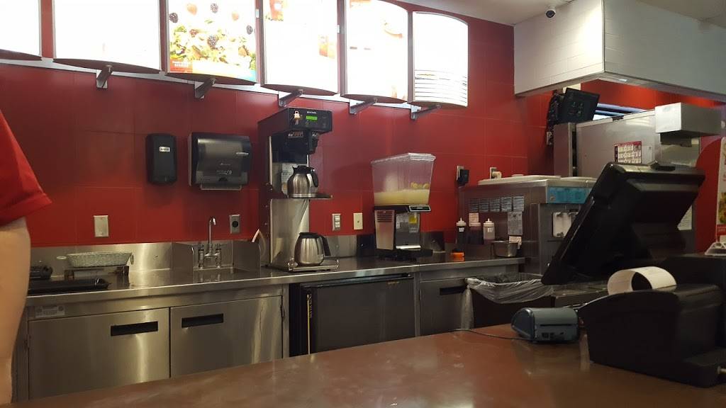 Wendys | restaurant | 310 Nw, MO-7, Blue Springs, MO 64014, USA | 8162297962 OR +1 816-229-7962