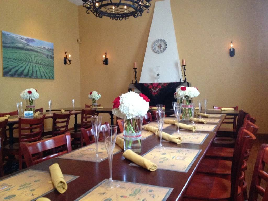 Azorean Restaurant & Bar | restaurant | 133 Washington St, Gloucester, MA 01930, USA | 9782835500 OR +1 978-283-5500