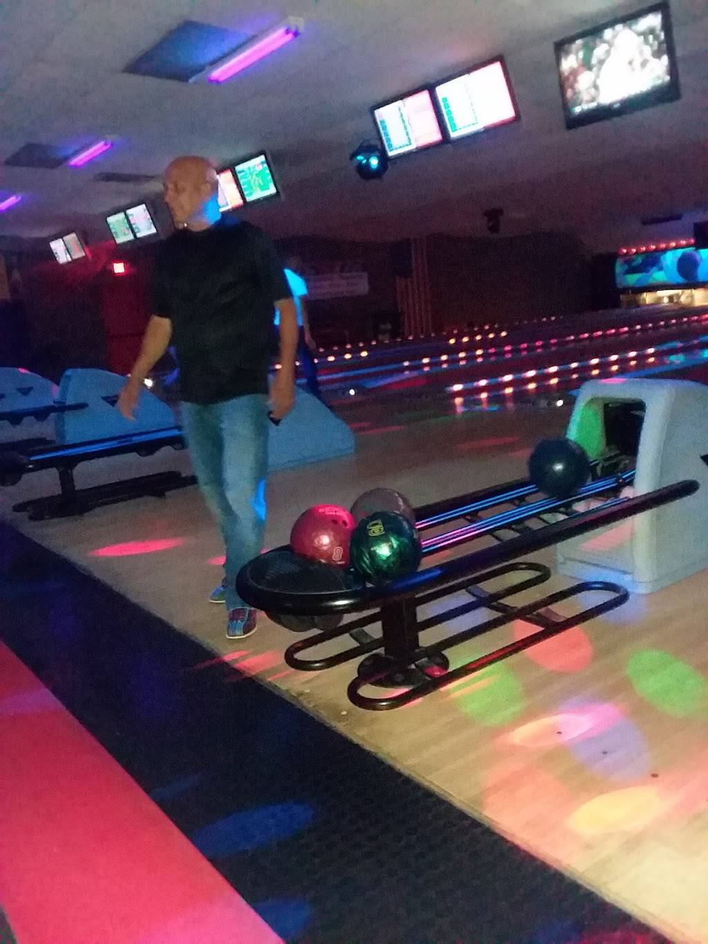 Seven Hills Lanes | meal takeaway | 7279 Broadview Rd, Seven Hills, OH 44131, USA | 2164471868 OR +1 216-447-1868