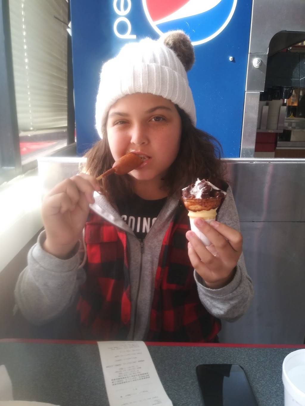 Wienerschnitzel | restaurant | 898 Sunrise Ave, Roseville, CA 95661, USA | 9167839112 OR +1 916-783-9112