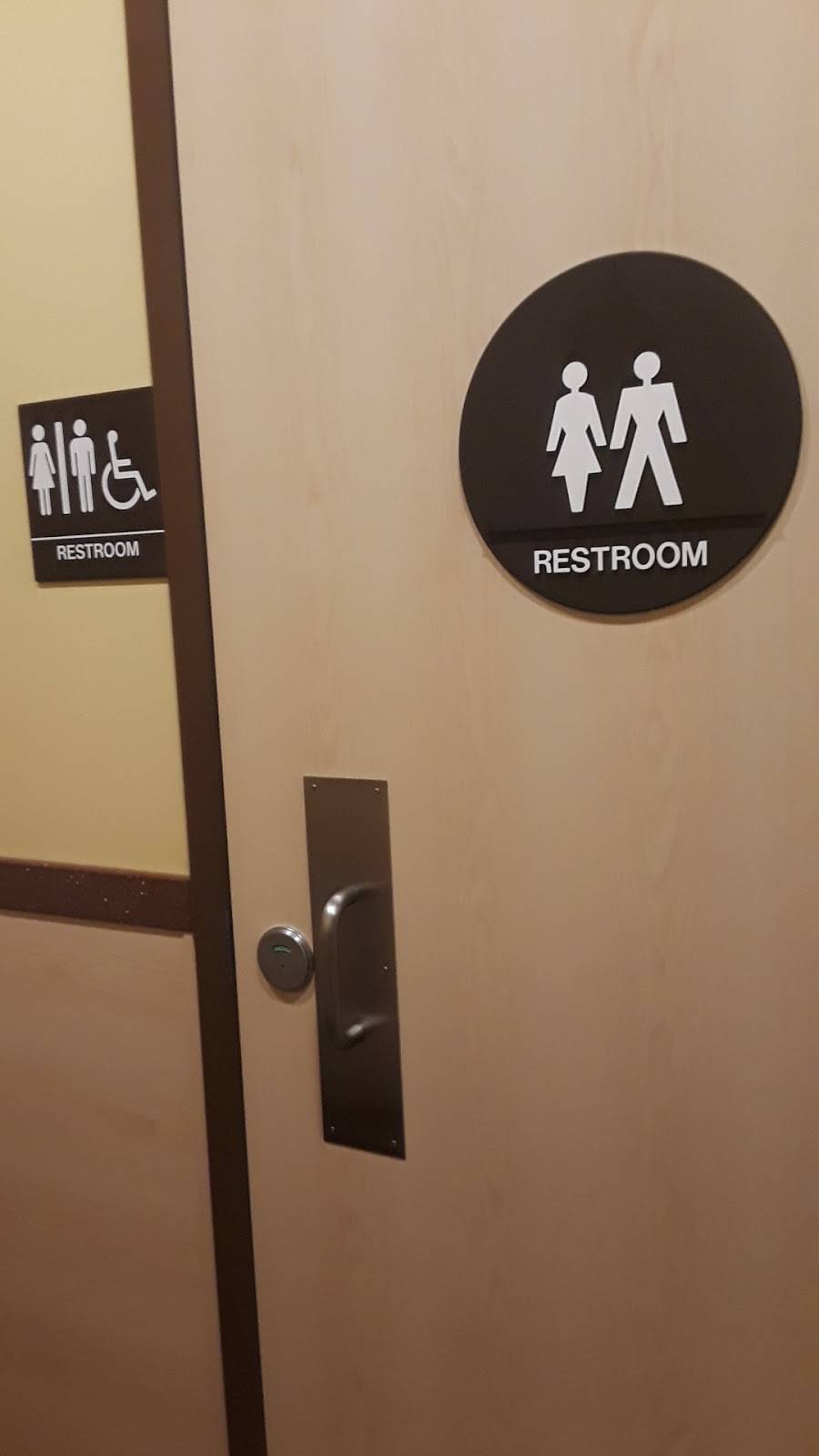 Del Taco | restaurant | 16606 Hawthorne Blvd, Lawndale, CA 90260, USA | 3102146996 OR +1 310-214-6996