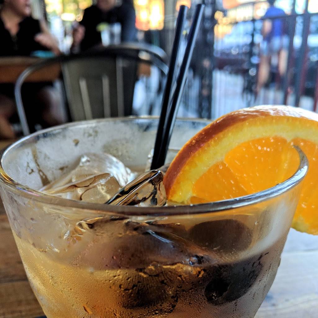 Looseys Downtown Gainesville | restaurant | 120 SW 1st Ave, Gainesville, FL 32601, USA | 3526726465 OR +1 352-672-6465