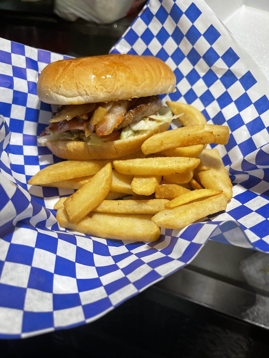 Las tres Lupitas tacos y tortas | restaurant | 1447 SW Military Dr, San Antonio, TX 78221, USA | 2109007419 OR +1 210-900-7419