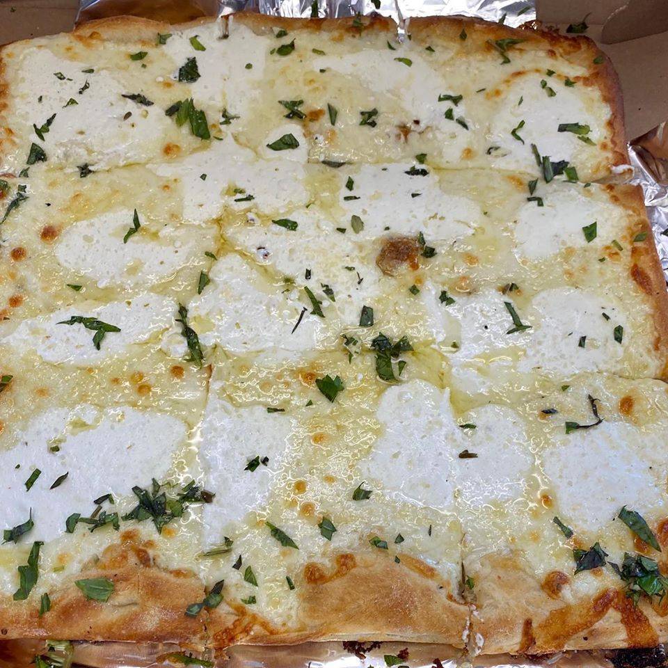 Mangia Pizza at the Fireplace | restaurant | 718 NJ-17 N, Paramus, NJ 07652, USA | 2014454100 OR +1 201-445-4100