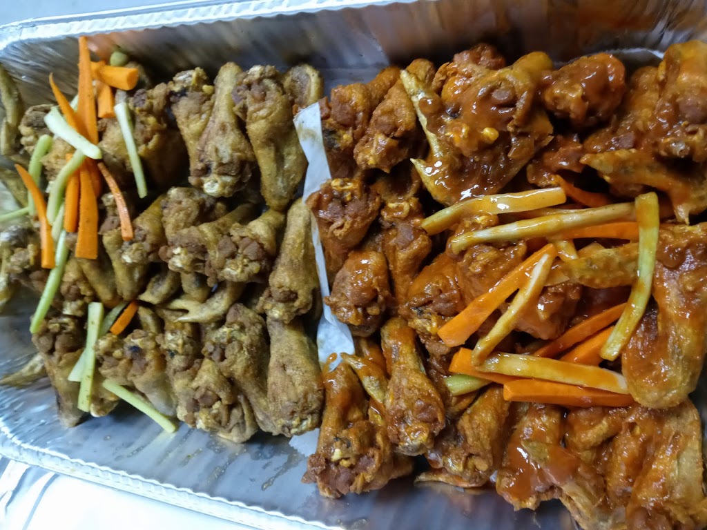 JCs Crumpys Hotwings Chelsea | restaurant | 2171 Chelsea Ave, Memphis, TN 38108, USA | 9012498207 OR +1 901-249-8207