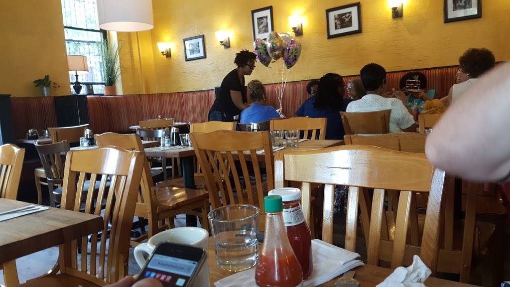 Peaches | restaurant | 393 Lewis Ave, Brooklyn, NY 11233, USA | 7189424162 OR +1 718-942-4162