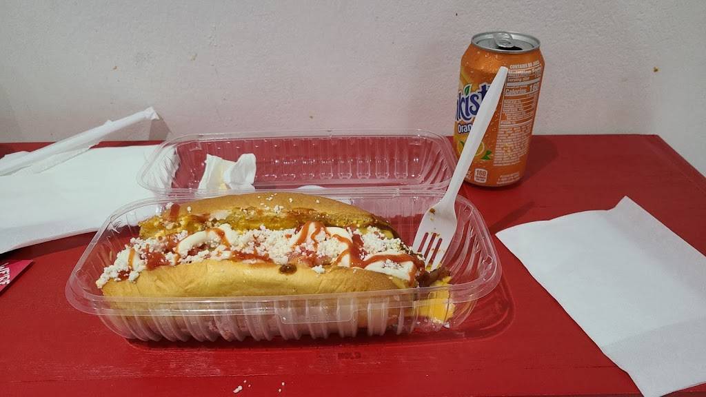 Mega Dogs | restaurant | 7500 Bellaire Boulevard Local F04, Primer Piso, Houston, TX 77036, USA | 8324235842 OR +1 832-423-5842