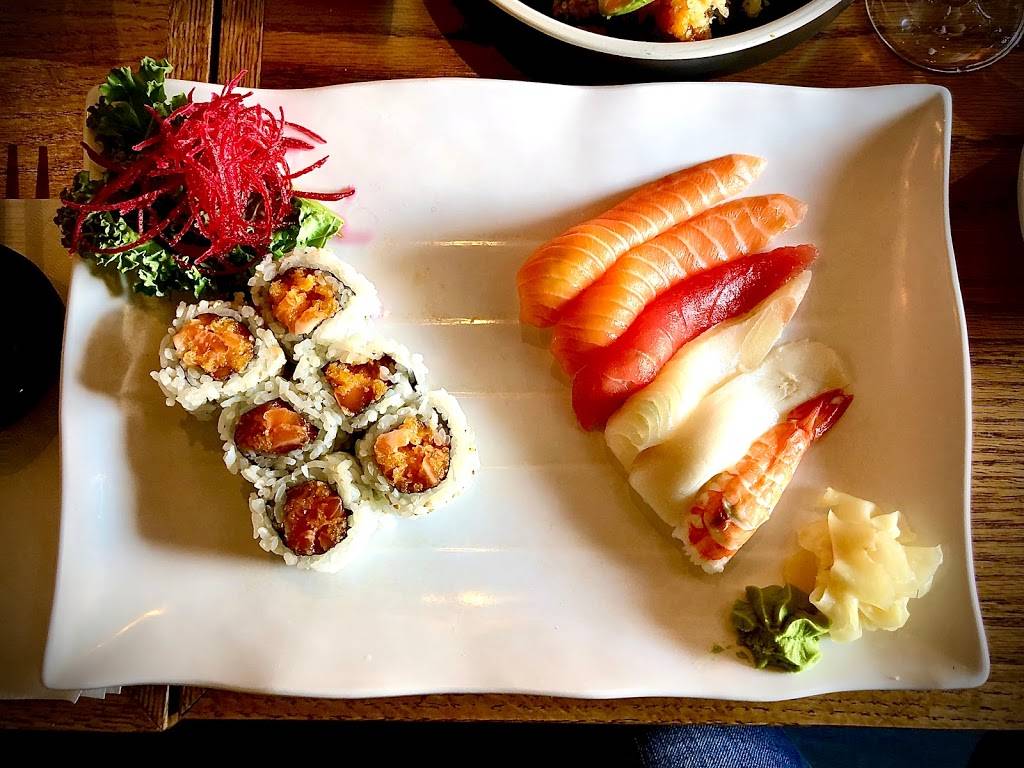 GYOKO SUSHI | restaurant | 2143 Danforth Ave, Toronto, ON M4C 1K2, Canada | 4169160901 OR +1 416-916-0901