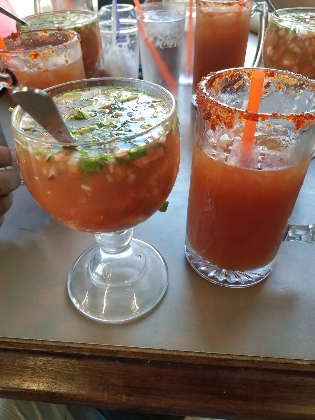 La Perla del Mar 2 | restaurant | 11401 Steele St S #101, Tacoma, WA 98444, USA | 2065192546 OR +1 206-519-2546