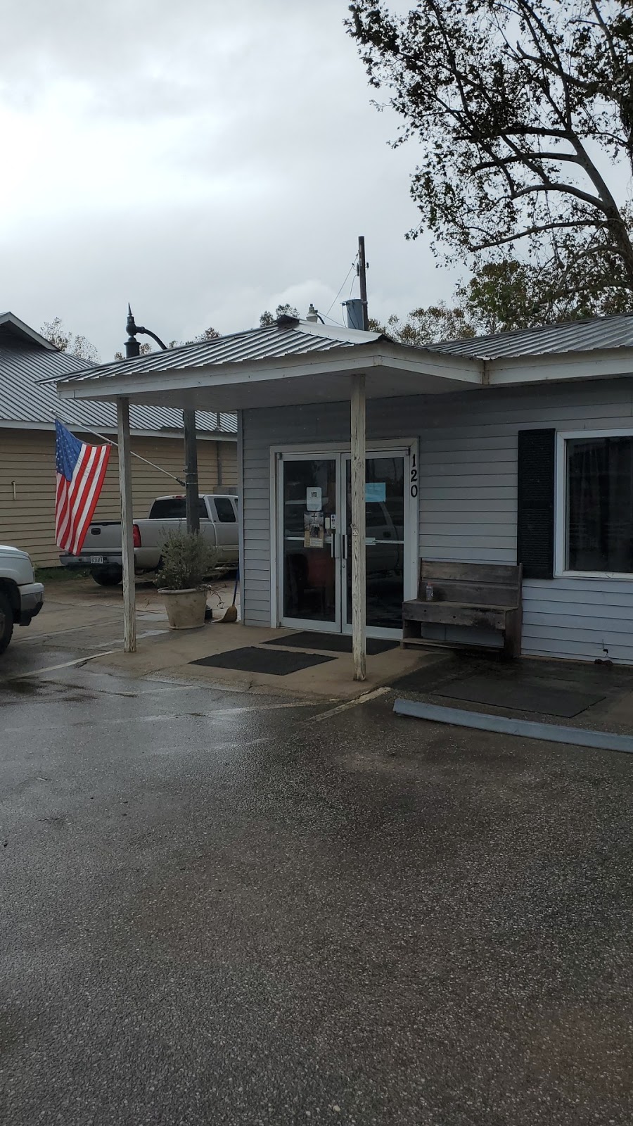 Susieqs Sawmill Cafe | restaurant | 120 Main St S, Fulton, AL 36446, USA | 3346369472 OR +1 334-636-9472