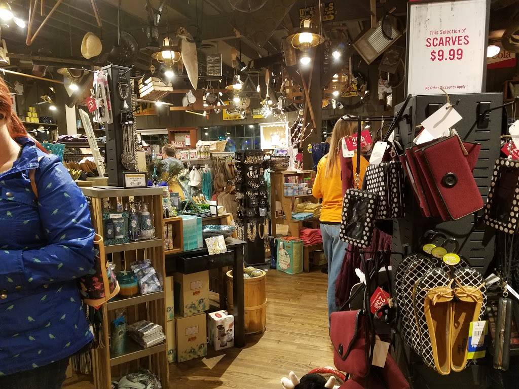Cracker Barrel Old Country Store | restaurant | 2692 Boones Creek Rd, Johnson City, TN 37615, USA | 4232828113 OR +1 423-282-8113