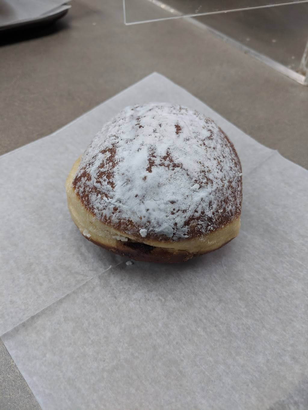 DLux Cafe | cafe | 5959 69th St, Maspeth, NY 11378, USA | 8333589223 OR +1 833-358-9223