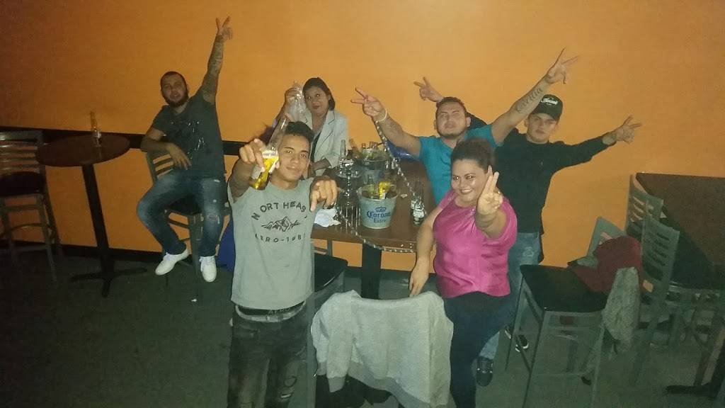 Dimension Sports Bar | restaurant | 7318 Castor Ave, Philadelphia, PA 19152, USA | 2675382077 OR +1 267-538-2077