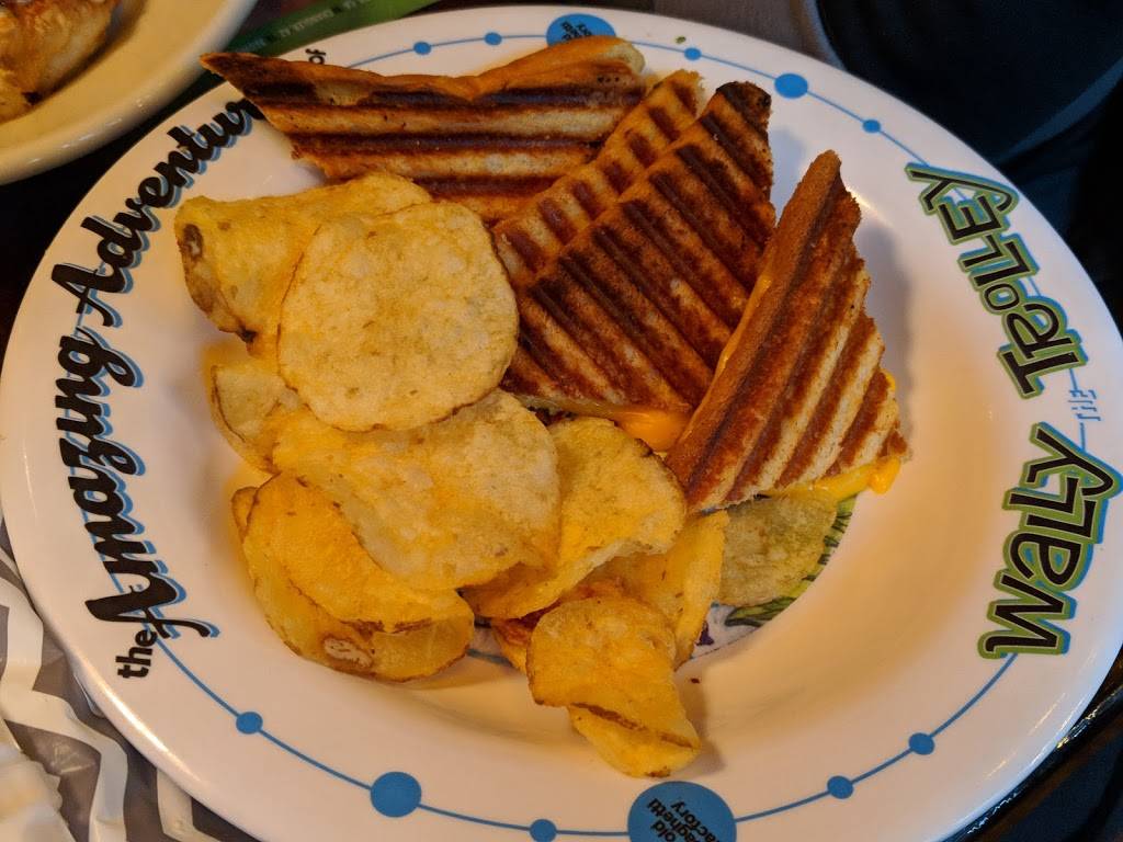 The Old Spaghetti Factory | meal takeaway | 210 S Meridian St, Indianapolis, IN 46225, USA | 3176356325 OR +1 317-635-6325