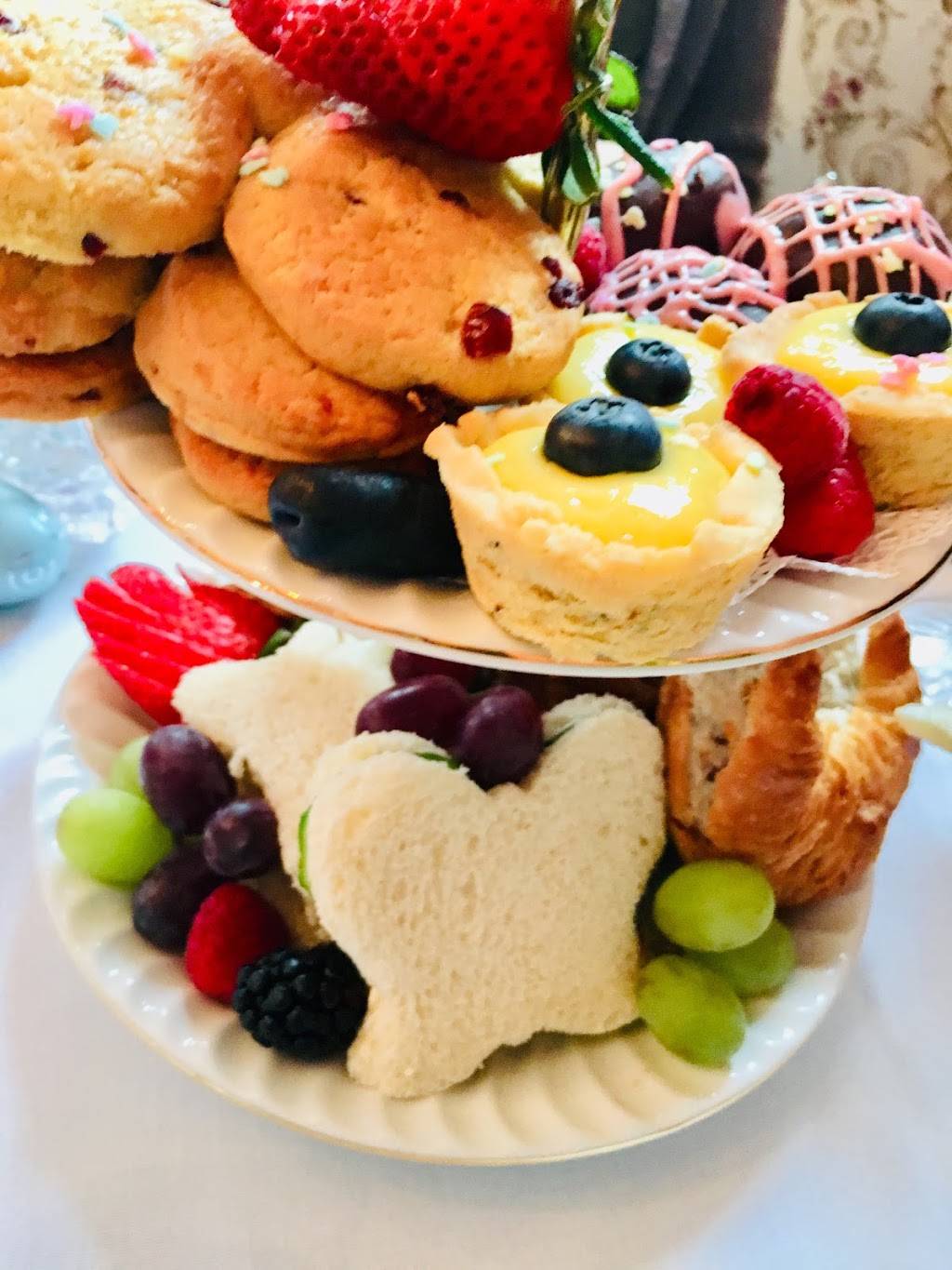 Tonias Victorian Rose | cafe | 118 W 3rd St, Rochester, MI 48307, USA | 2486528595 OR +1 248-652-8595