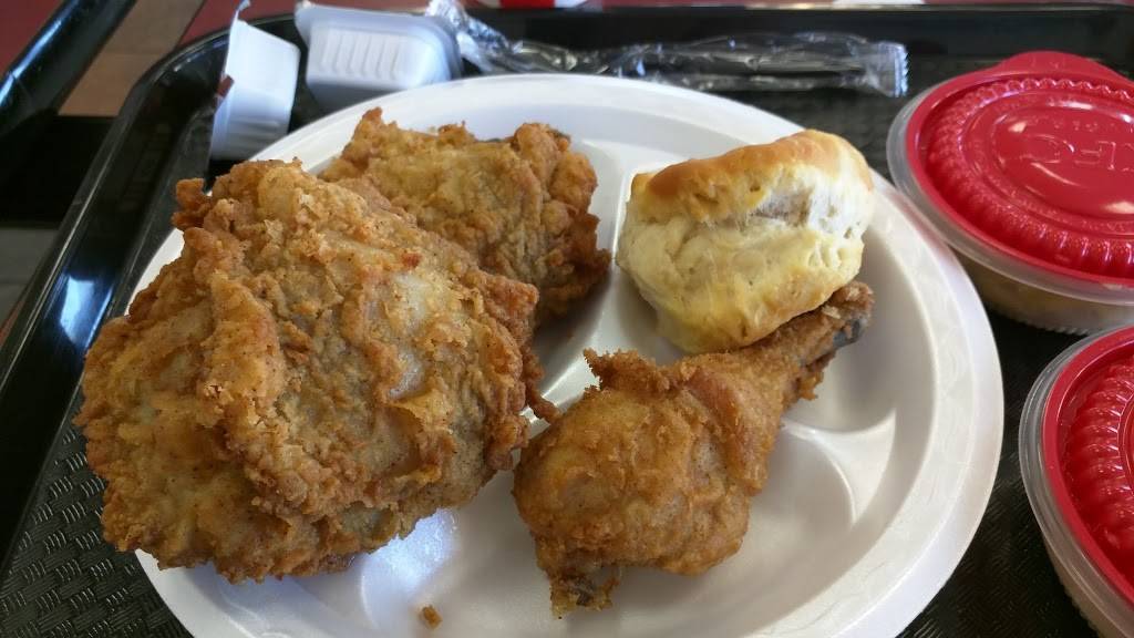 KFC | restaurant | 1595 E Los Angeles Ave, Simi Valley, CA 93065, USA | 8055832631 OR +1 805-583-2631