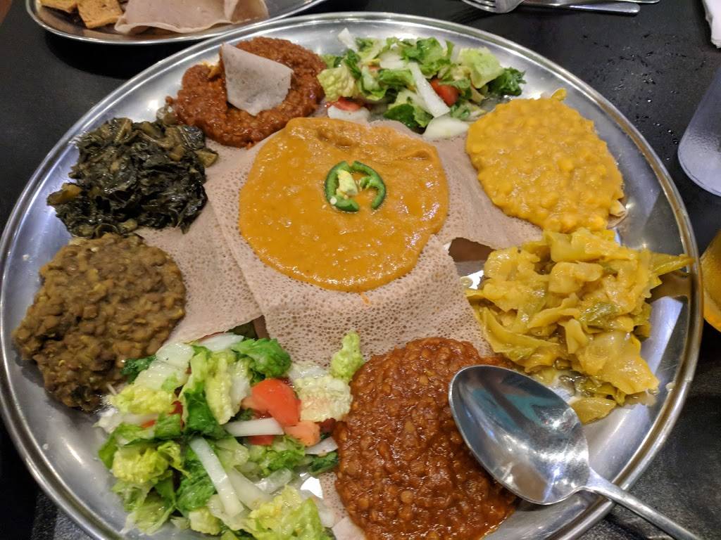 Blue Nile Ethiopian Kitchen | restaurant | 1788 Madison Ave, Memphis, TN 38104, USA | 9014747214 OR +1 901-474-7214