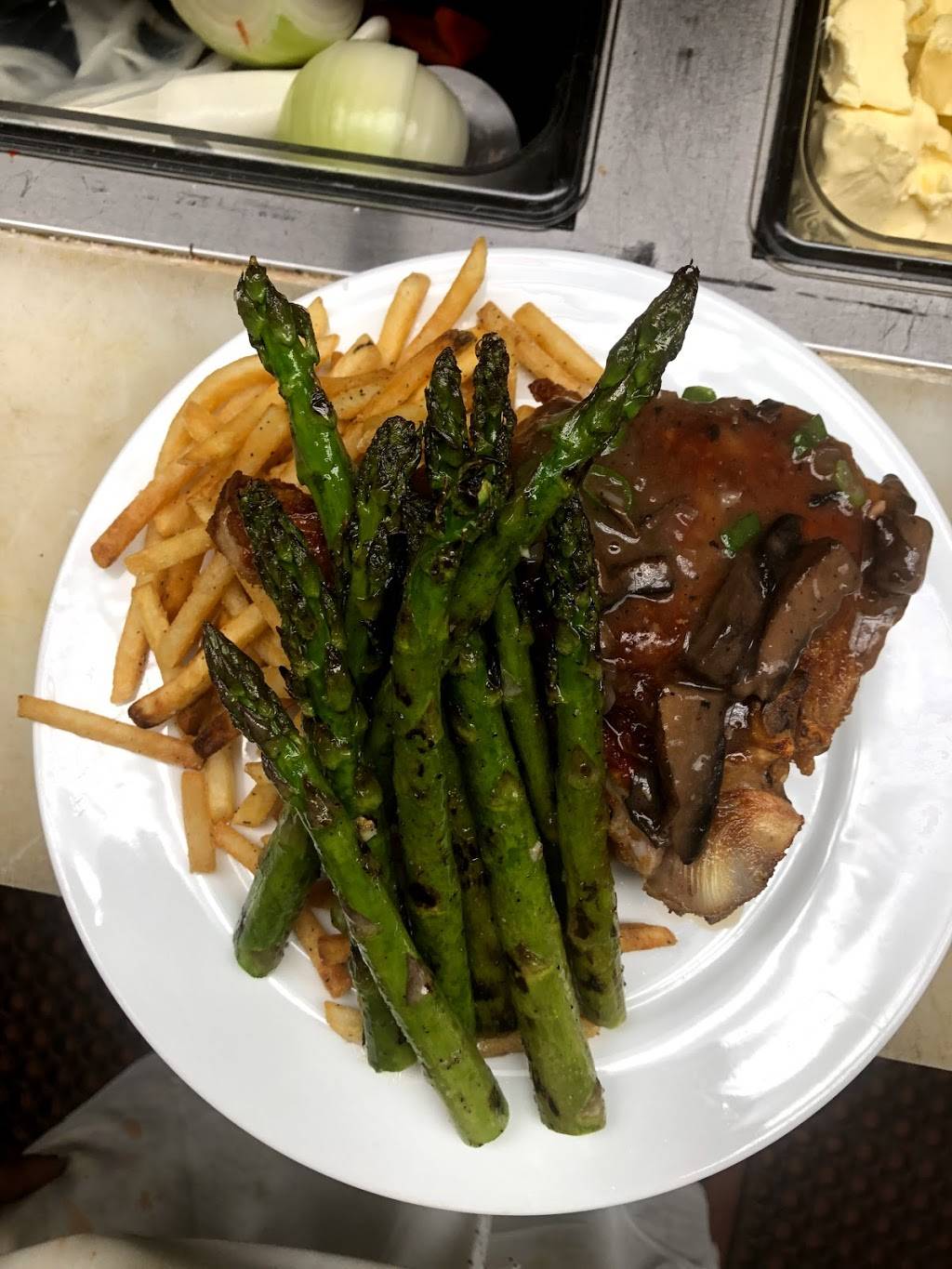 Express crazy party JMVD | restaurant | 10 Washington St, Hempstead, NY 11550, USA | 5163668251 OR +1 516-366-8251