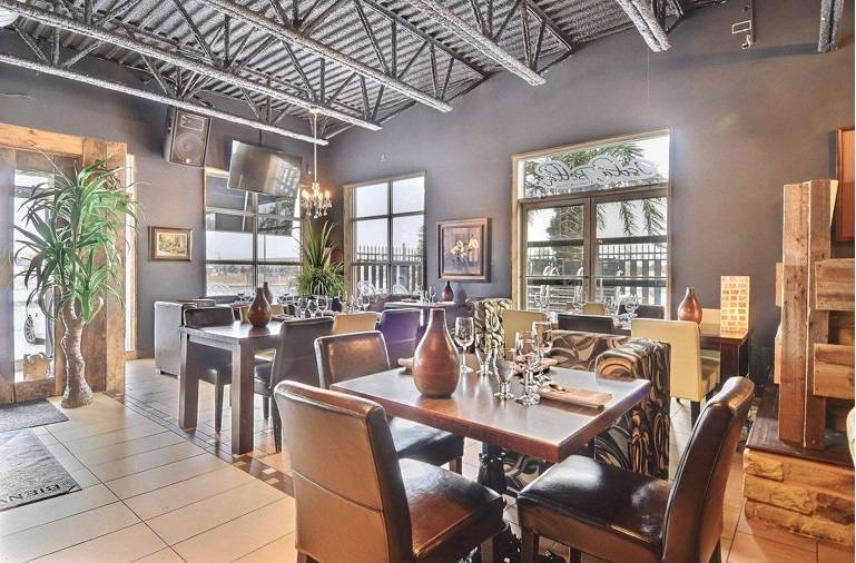 Restaurant Isola Bella Terrebonne | restaurant | 3437 Boulevard de la Pinière, Terrebonne, QC J6X 0A1, Canada | 4503261377 OR +1 450-326-1377