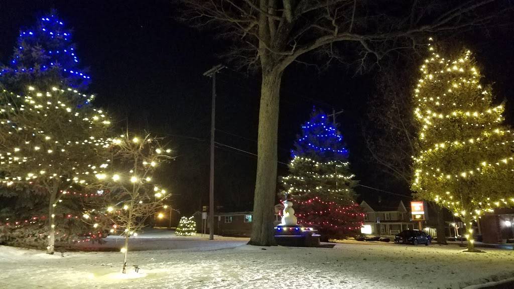 East of Chicago | restaurant | 11 W Main St, Lexington, OH 44904, USA | 4198849896 OR +1 419-884-9896