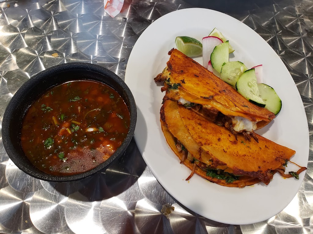 EL Puerto Tacos | restaurant | 2130 Country Club Blvd, Stockton, CA 95204, USA | 2092278580 OR +1 209-227-8580