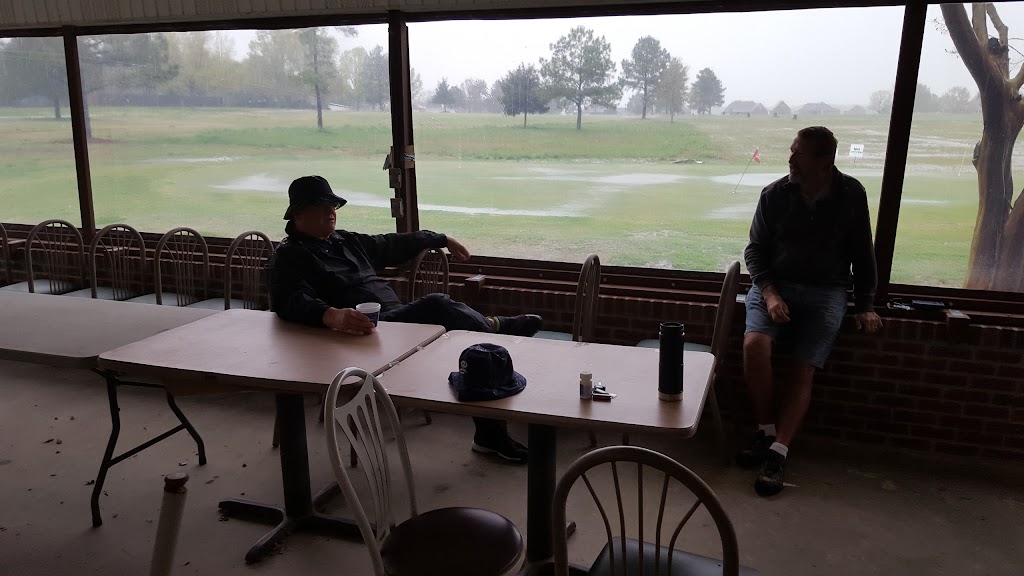 Southern Gayles Golf Club & Grill | restaurant | 22230 Mooresville Rd, Athens, AL 35613, USA | 2562329888 OR +1 256-232-9888