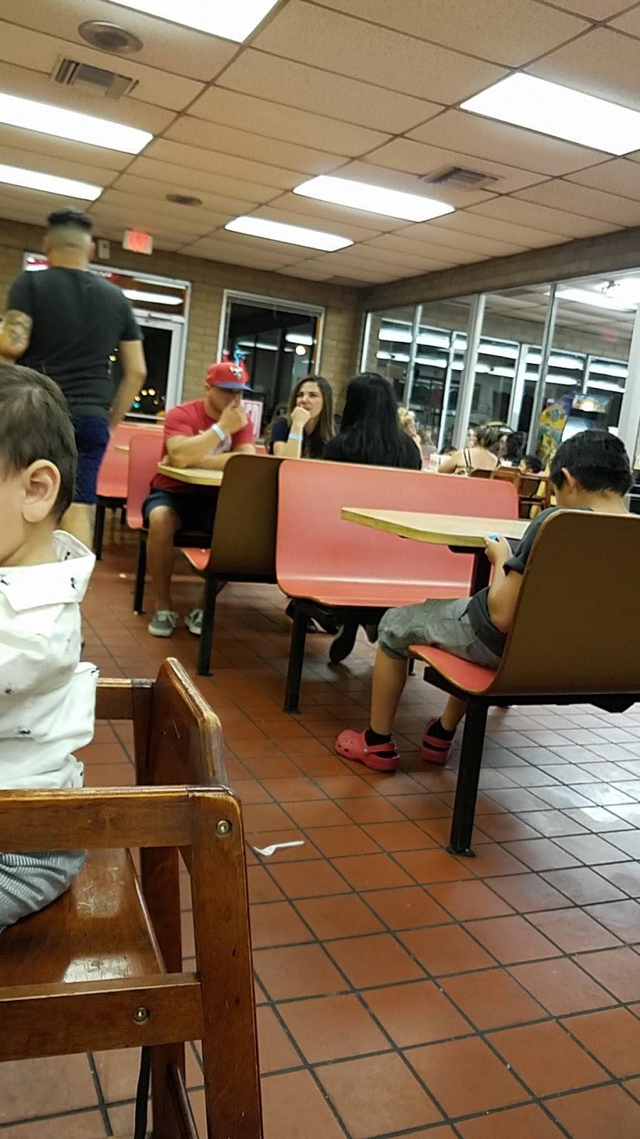 Chicos Tacos | restaurant | 4230 Alameda Ave, El Paso, TX 79905, USA | 9155330975 OR +1 915-533-0975