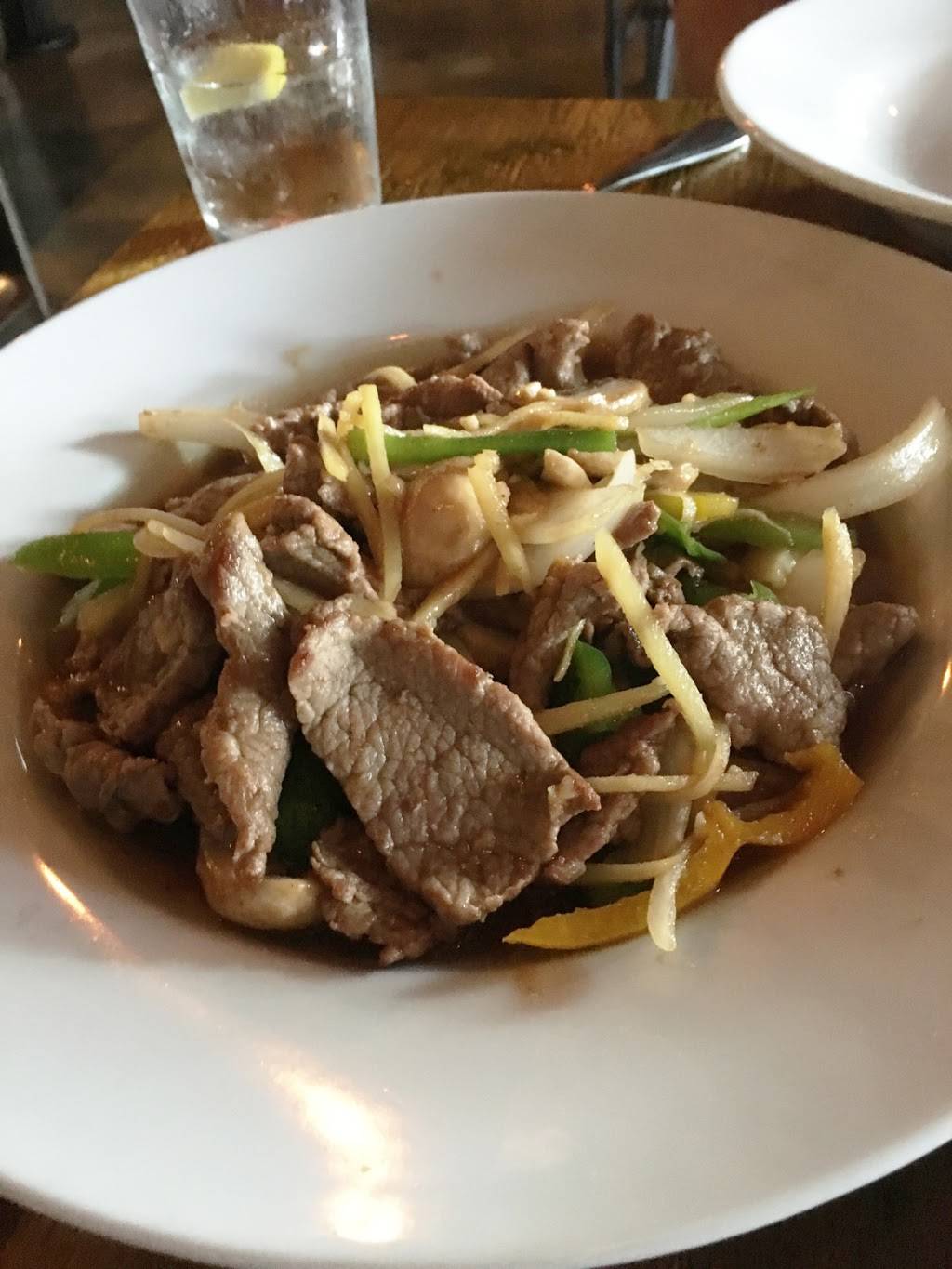 Now On 9 Thai Bistro | restaurant | 12510 Riverside Dr, Valley Village, CA 91607, USA | 8188213076 OR +1 818-821-3076