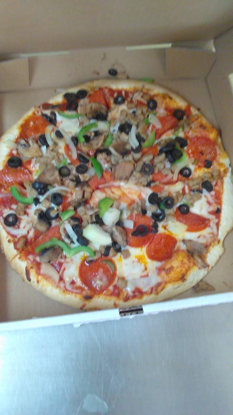 Big Tonys Pizzeria | restaurant | 2710 S Presa St, San Antonio, TX 78210, USA | 2105322555 OR +1 210-532-2555