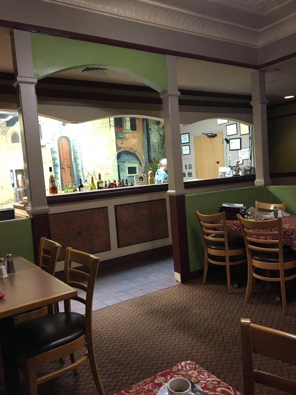 Marinas | restaurant | 1602 E 10th St, Roanoke Rapids, NC 27870, USA | 2523081800 OR +1 252-308-1800