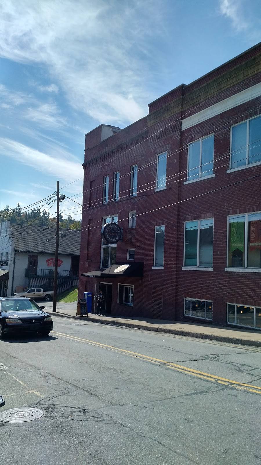 Benchmark Provisions Beer and Wine | meal takeaway | 122 Depot St, Boone, NC 28607, USA | 8283861329 OR +1 828-386-1329