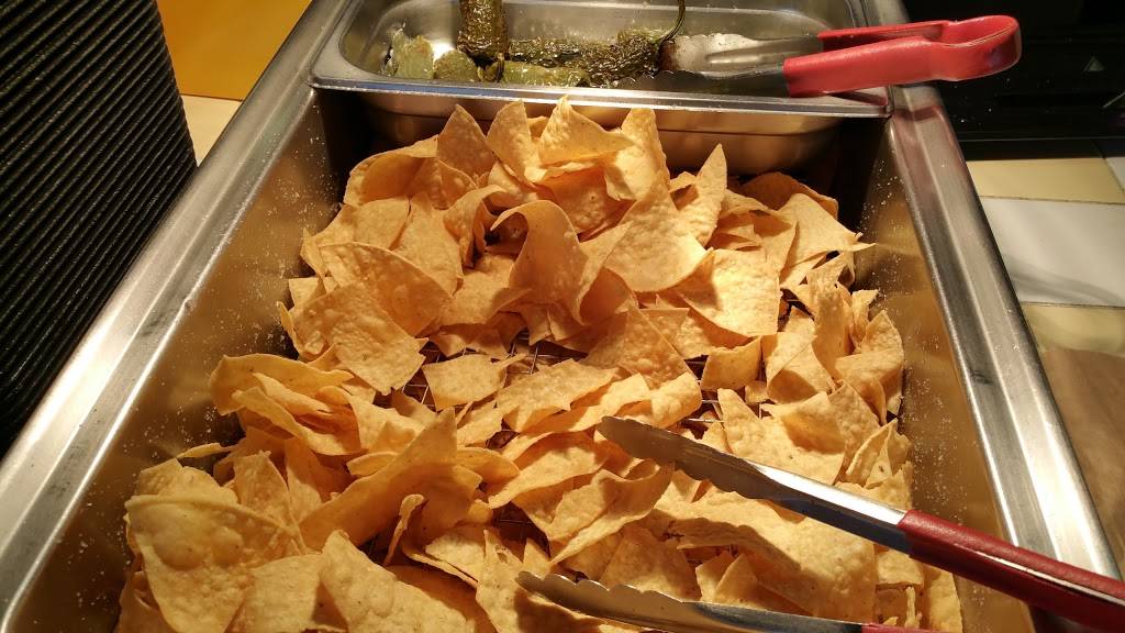 Federicos Mexican Food | restaurant | 1109 Juan Tabo Blvd NE, Albuquerque, NM 87112, USA | 5052716499 OR +1 505-271-6499