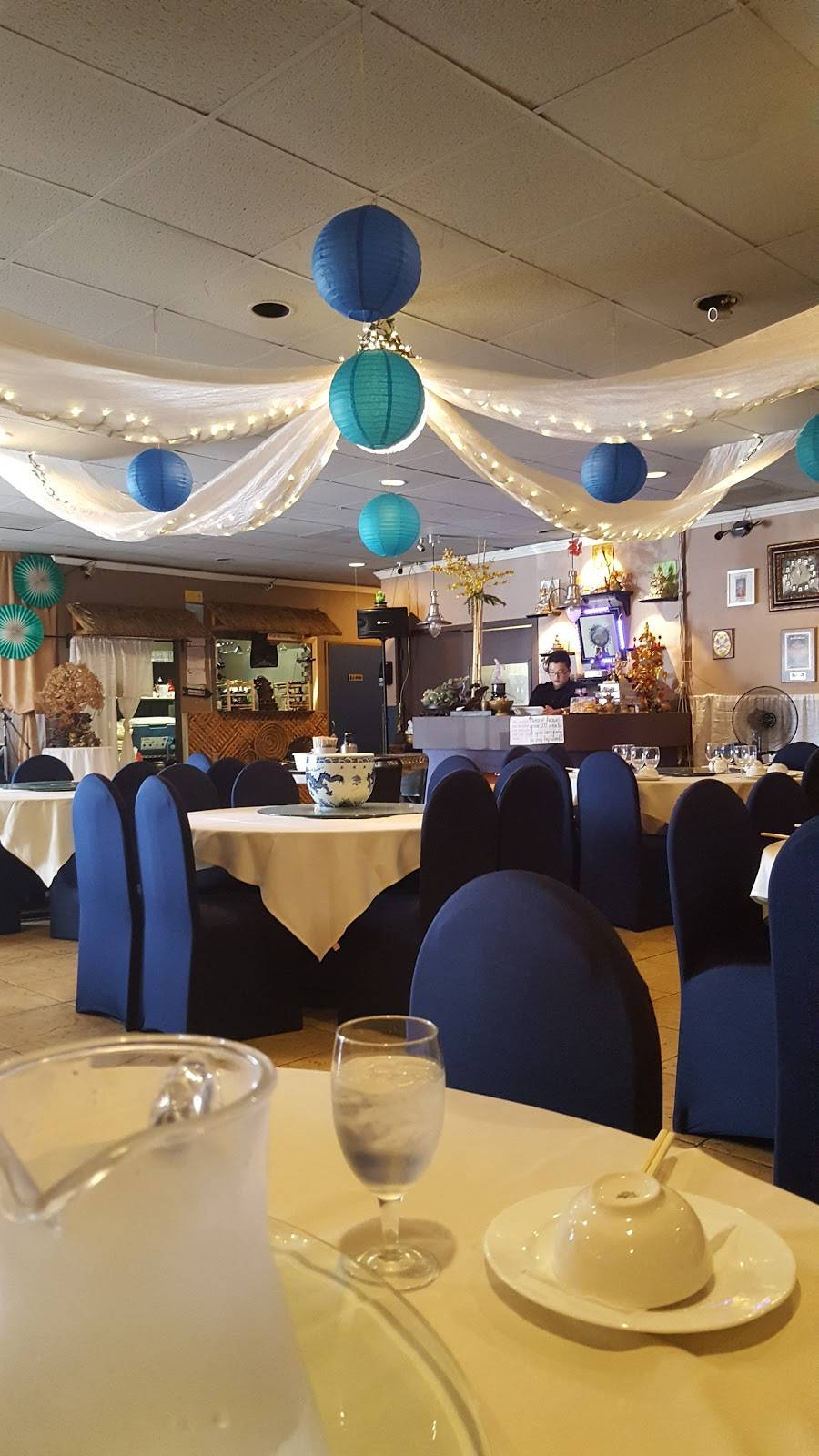 Que Huong Restaurant | restaurant | 4134 University Ave, San Diego, CA 92105, USA | 6192816008 OR +1 619-281-6008