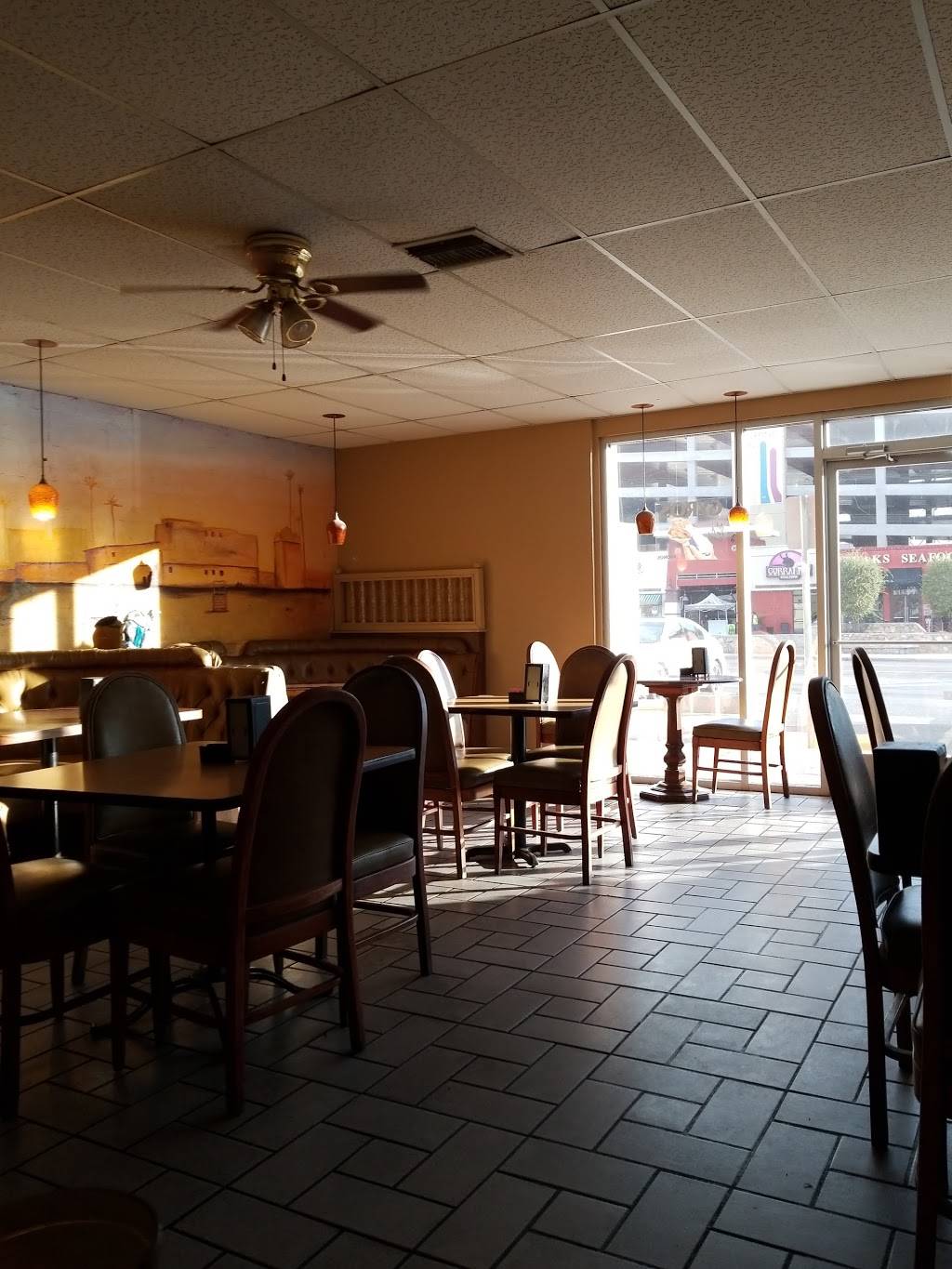 Sinbad | restaurant | 2716 N Mesa St, El Paso, TX 79902, USA | 9153511350 OR +1 915-351-1350