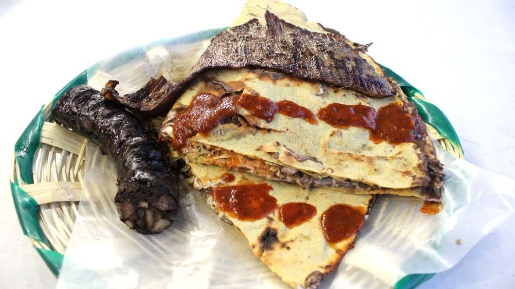 Tlayudas oaxaqueñas | restaurant | Paseos del Florido Calif, 22237 Tijuana, B.C., Mexico | 015571100815 OR +52 55 7110 0815