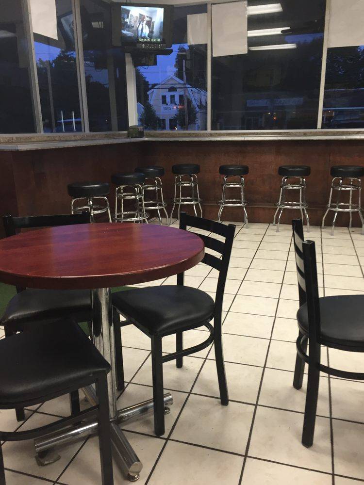 Westwood Pizza | restaurant | 929 High St, Westwood, MA 02090, USA | 7813293922 OR +1 781-329-3922