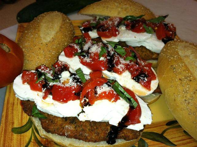 Associate Gourmet Market | restaurant | 3660, 1699 State Rte 112 # J, Medford, NY 11763, USA | 6314751749 OR +1 631-475-1749