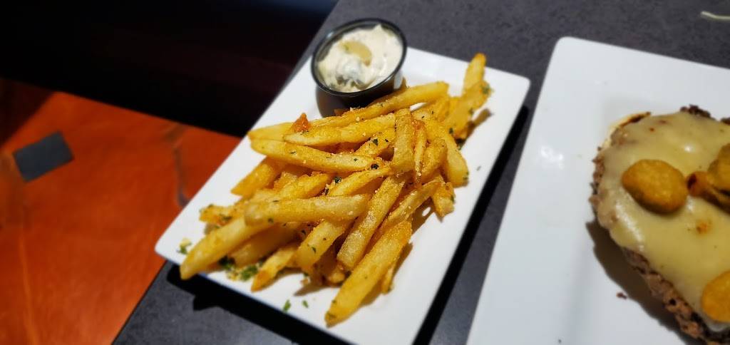 Black Rock Bar & Grill | restaurant | 2745 Fairfield Commons Blvd, Beavercreek Township, OH 45431, USA | 9379880026 OR +1 937-988-0026