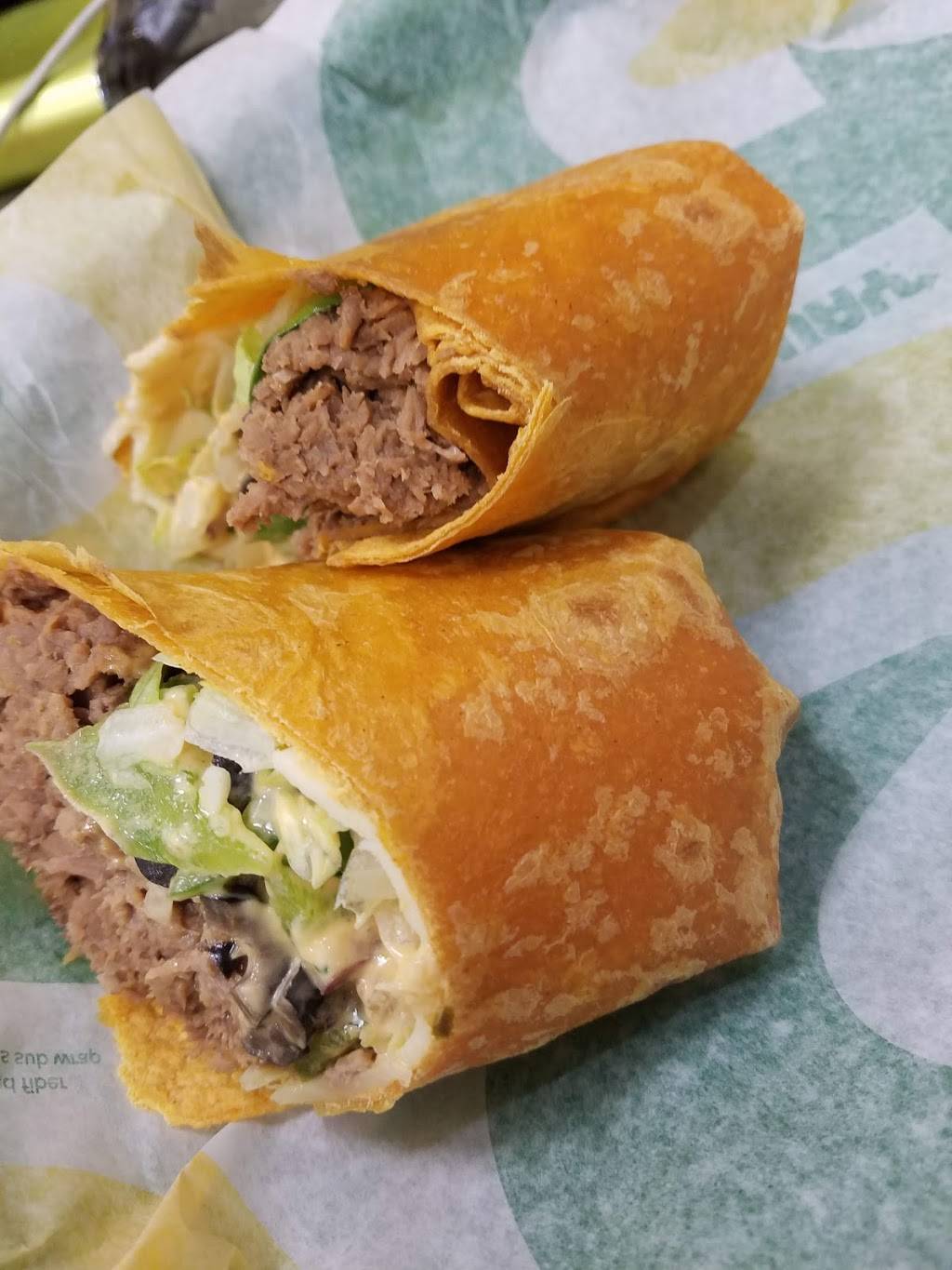 Subway | restaurant | 701 E Market St, Celina, OH 45822, USA | 4195864544 OR +1 419-586-4544