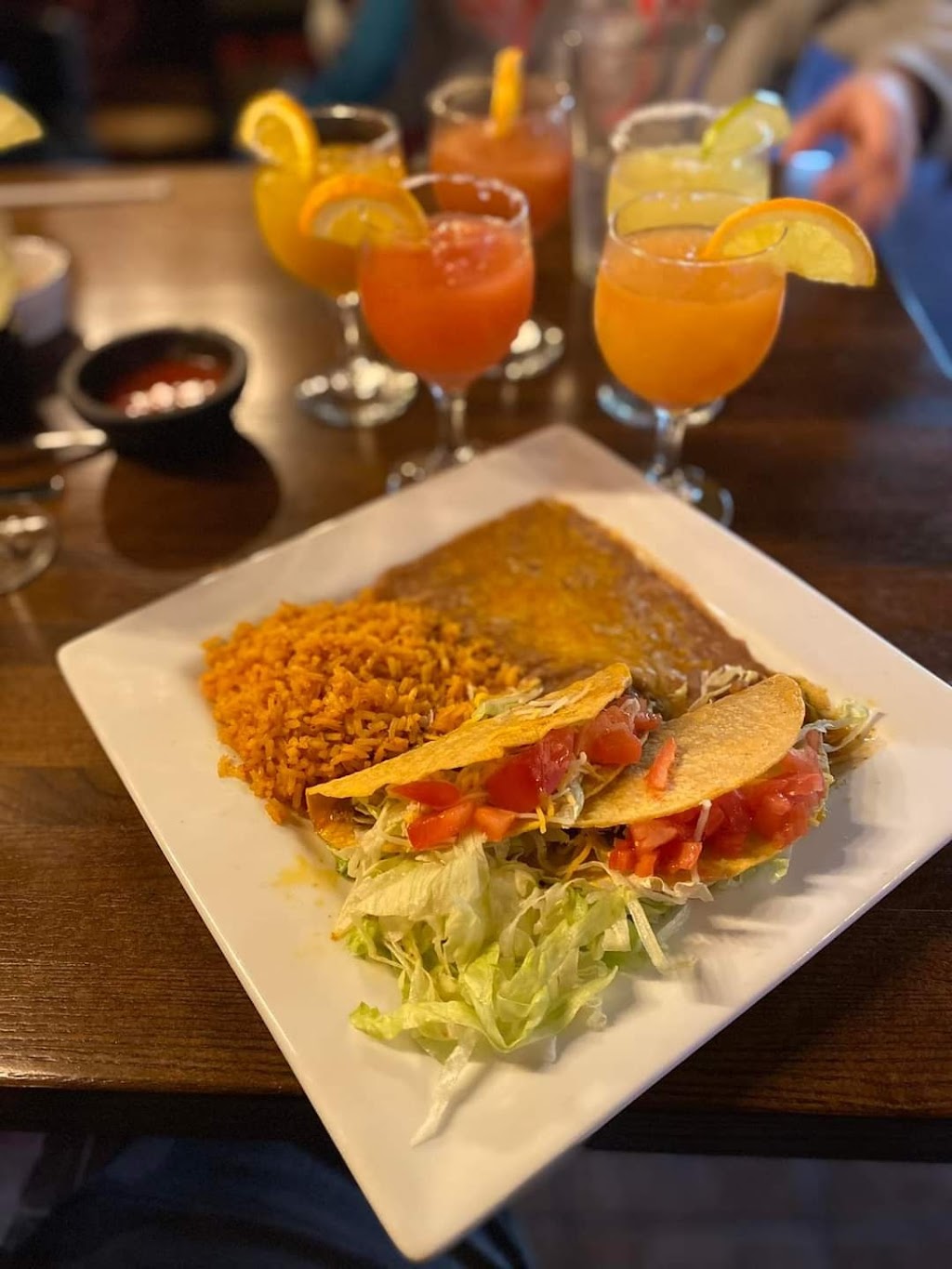 Señor Tequila Mexican Cuisine & Tequila Bar | restaurant | 3411 SE 14th St, Des Moines, IA 50320, USA | 5155282050 OR +1 515-528-2050