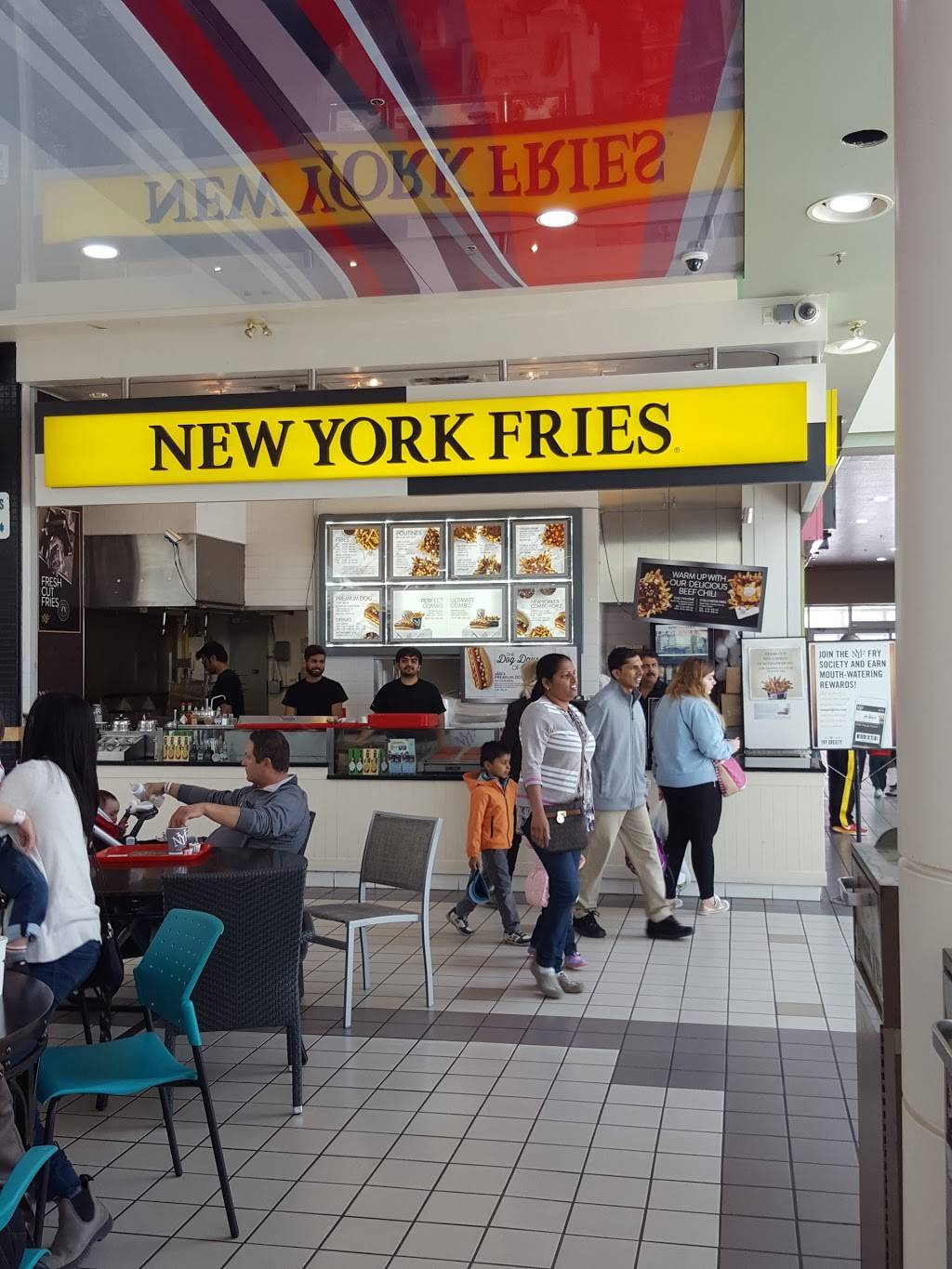 New York Fries - Woodbine Centre | restaurant | 500 Rexdale Boulevard Unit L011A, Etobicoke, ON M9W 6K5, Canada | 4166749469 OR +1 416-674-9469